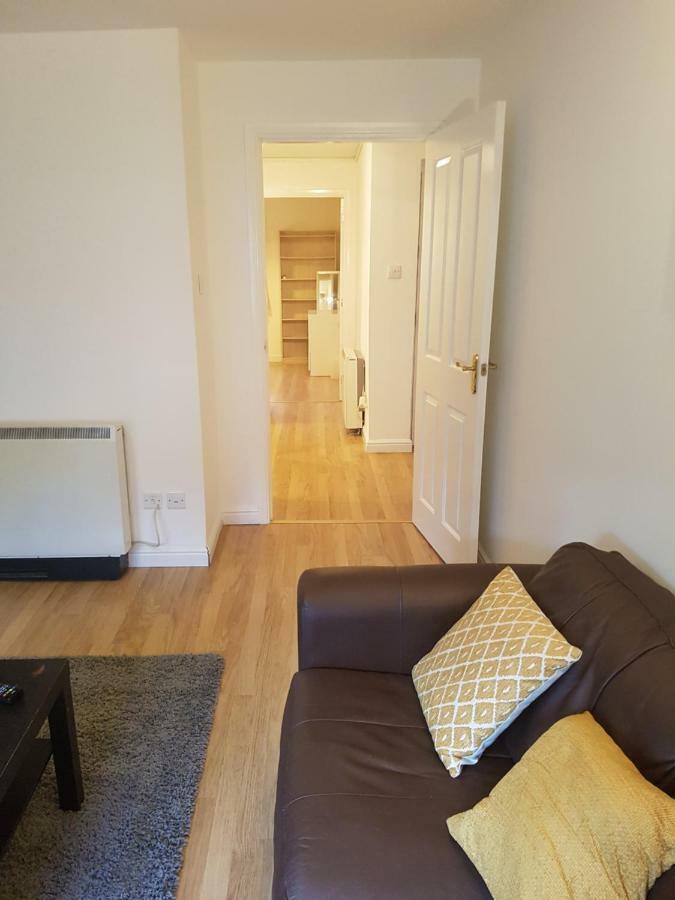 Livingston Business And Contractor Apartment Exteriér fotografie